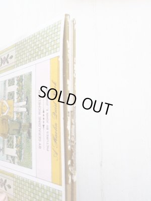 画像8: Geraldine Richelson/John E. johnson「What is a Child・What is a Grownup?」2冊セット